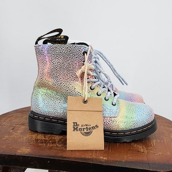 New NWT Doc Dr. Martens Youth 1460 Pascal Iridescent Lace Up Boots Size 10 - Picture 1 of 9